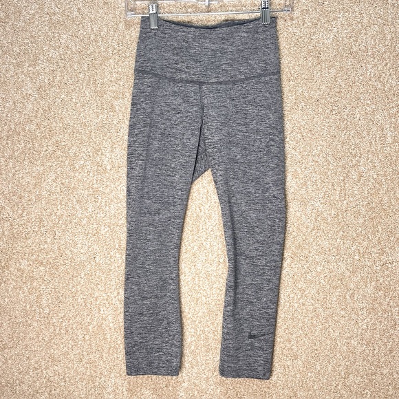 Nike Dri-Fit small leggings capri leggings grey gray neutral athletic leggings - Picture 1 of 13